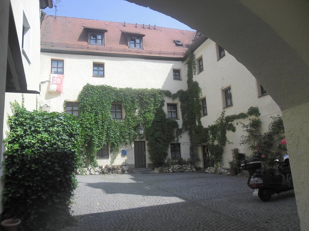 Schloss Weichs Zu Regensburg Mit 2Schlafzimmer Parkplatz Internet 75Qm Zentrum 외부 사진