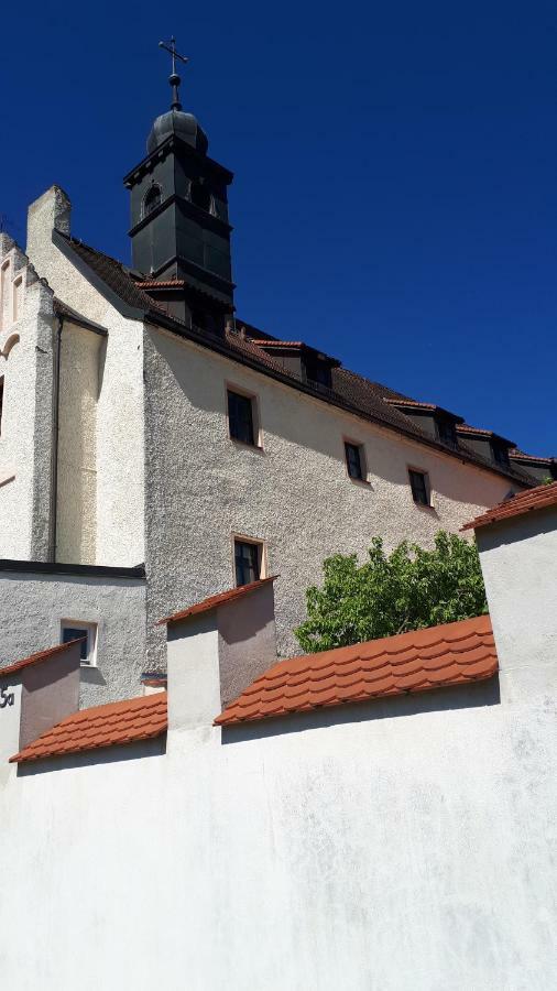 Schloss Weichs Zu Regensburg Mit 2Schlafzimmer Parkplatz Internet 75Qm Zentrum 외부 사진